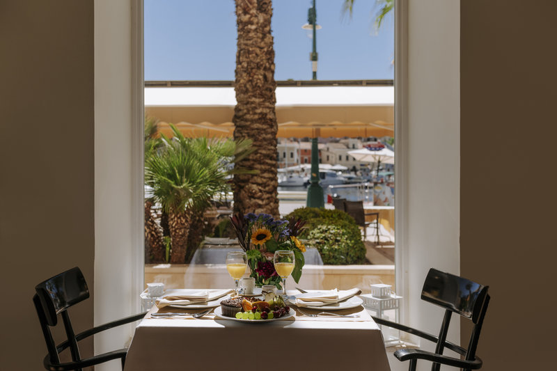 Hotel Apoksiomen - 783