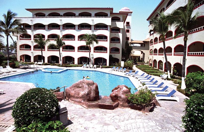 Hotel Quijote Inn - 799