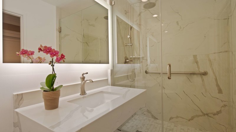 Best Western Plus Sunset Plaza - 802