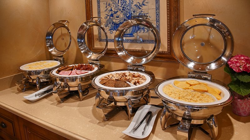 Best Western Plus Sunset Plaza - 802