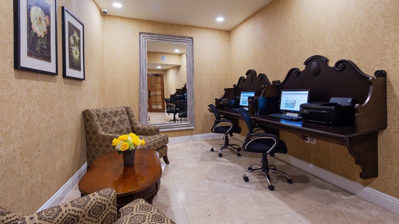 Best Western Plus Sunset Plaza - 802