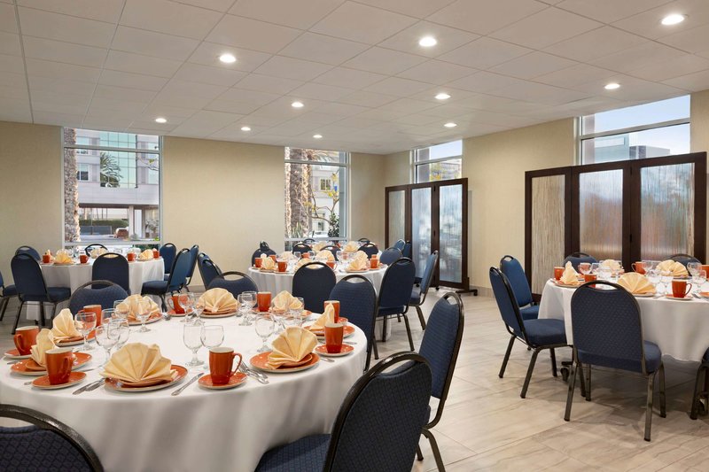 Wyndham Garden Anaheim - 471