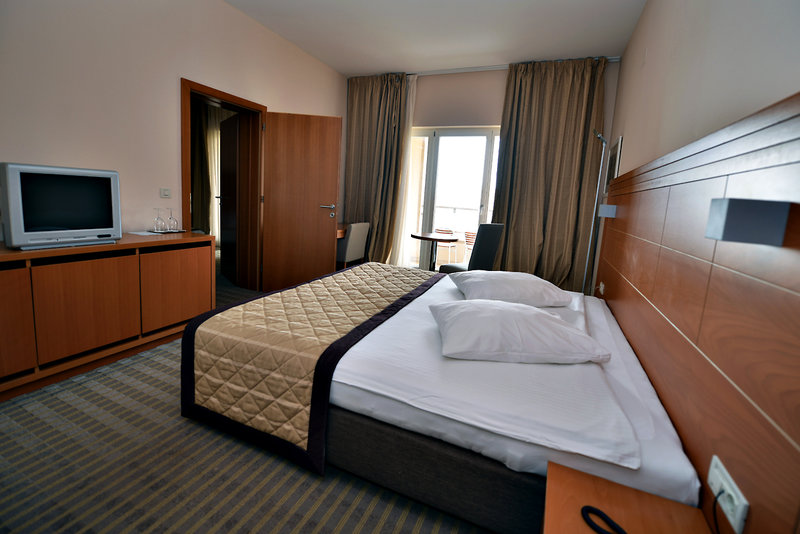 La Luna Island Hotel - 814