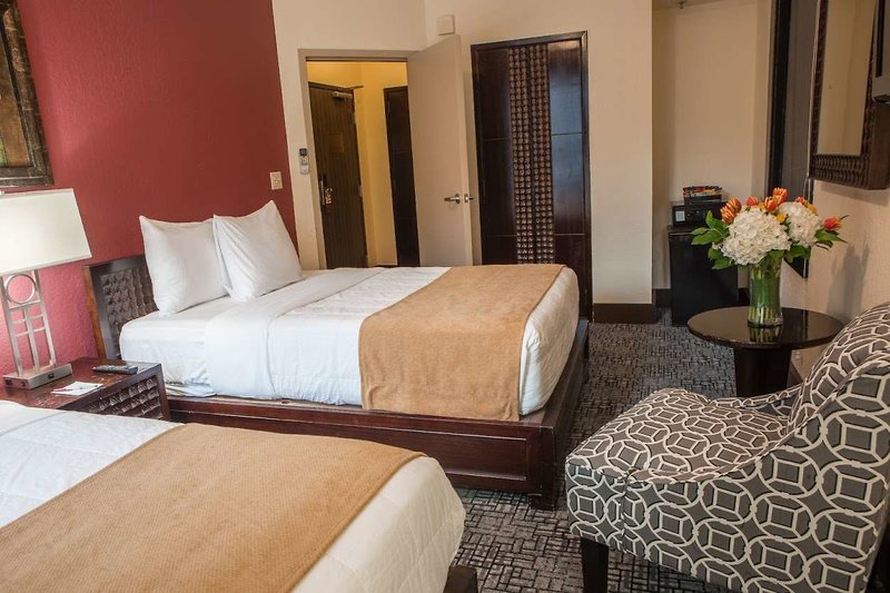 Fusion Boutique Hotel - 818