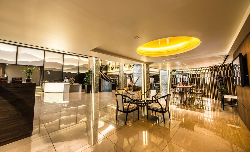 Fusion Boutique Hotel - 818