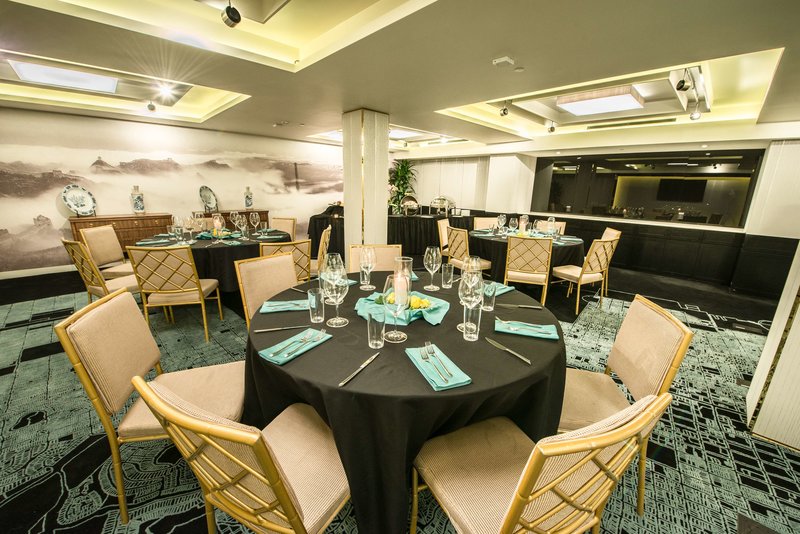 Fusion Boutique Hotel - 818