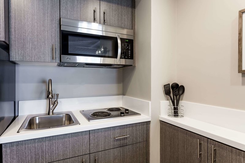 Ramada San Diego North Hotel & Conference Center - 819