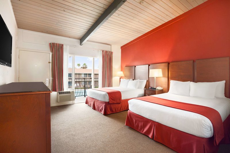 Ramada San Diego North Hotel & Conference Center - 819