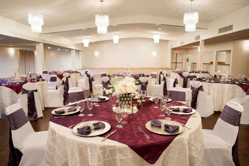 Ramada San Diego North Hotel & Conference Center - 819