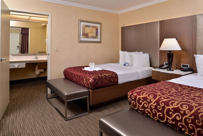 Best Western Hollywood Plaza Inn - 820