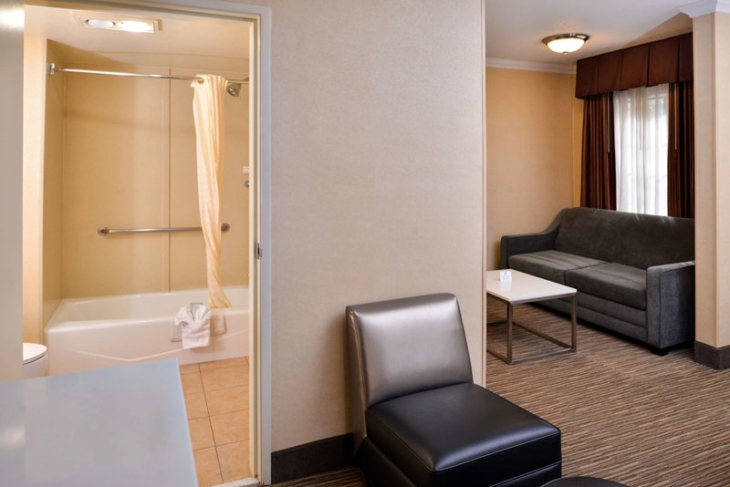 Best Western Hollywood Plaza Inn - 820