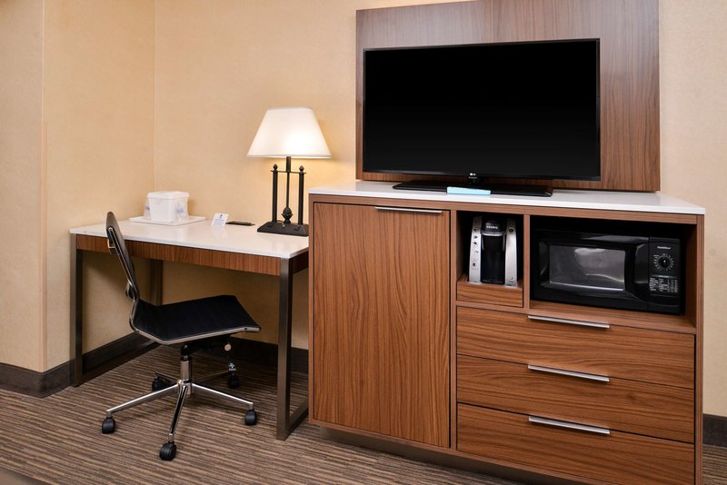 Best Western Hollywood Plaza Inn - 820