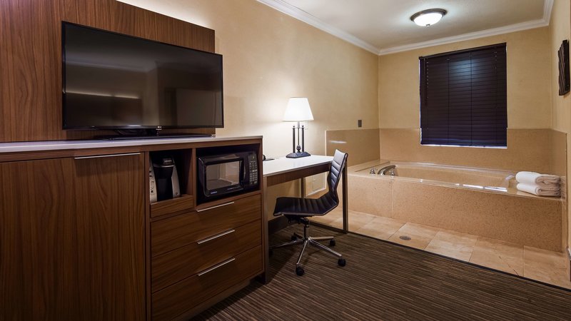 Best Western Hollywood Plaza Inn - 820