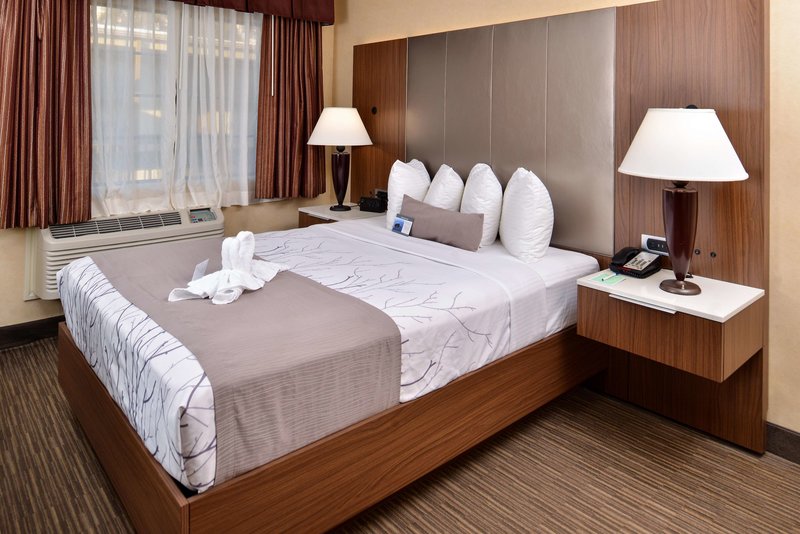 Best Western Hollywood Plaza Inn - 820