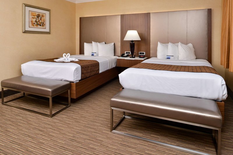 Best Western Hollywood Plaza Inn - 820