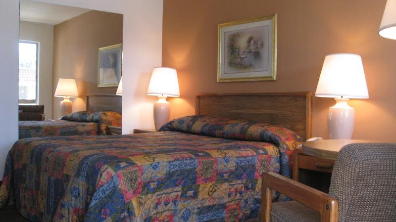 Dunes Inn Sunset - 822