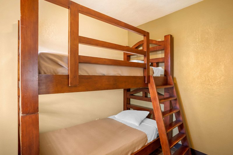 Comfort Inn At The Harbor - 823