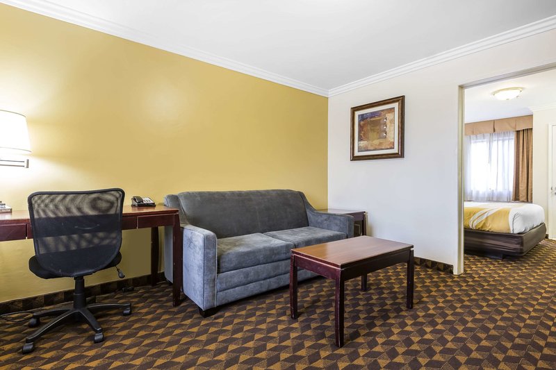 Quality Inn & Suites Los Angeles Airport – Lax - 830