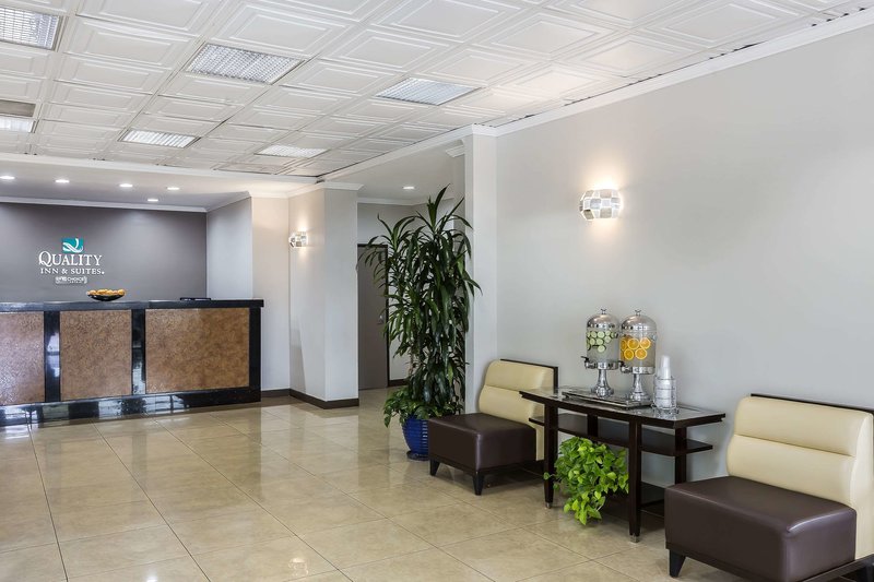 Quality Inn & Suites Los Angeles Airport – Lax - 830