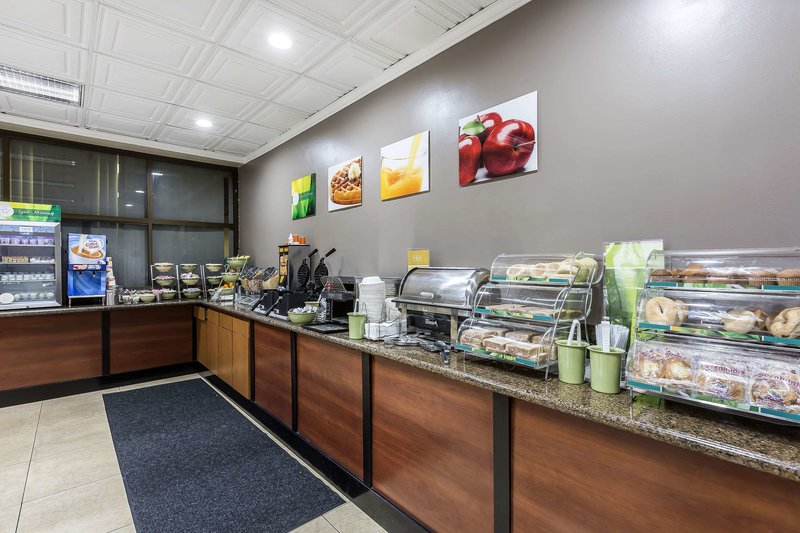 Quality Inn & Suites Los Angeles Airport – Lax - 830