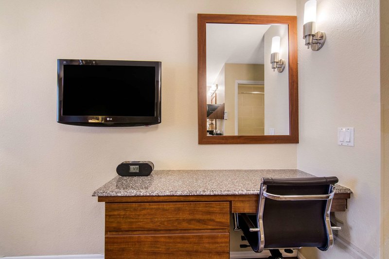 Comfort Inn Gaslamp/convention Center - 831