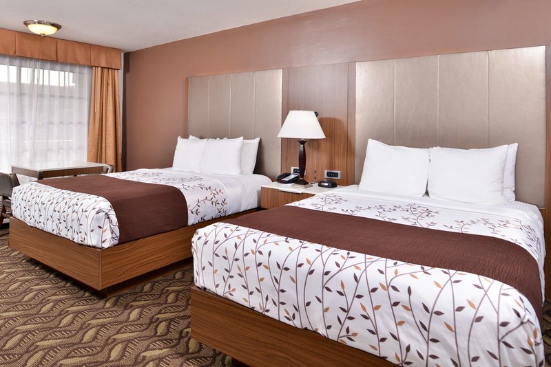 Best Western Airport Plaza Inn - 832