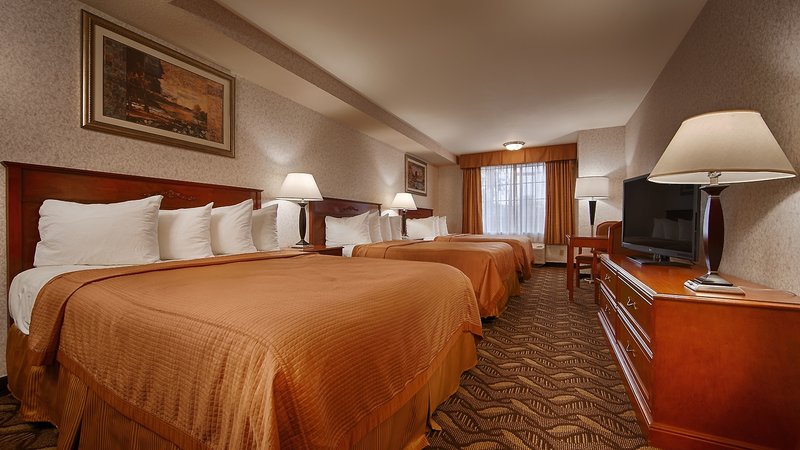 Best Western Airport Plaza Inn - 832