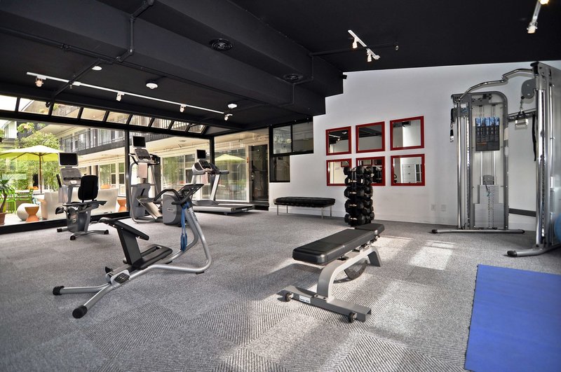 Americania Hotel - 485