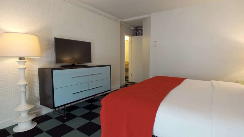 Americania Hotel - 485