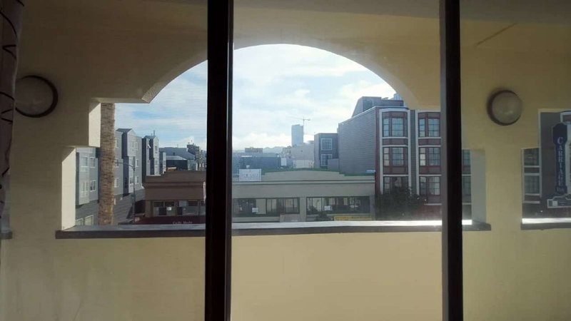 Americania Hotel - 485