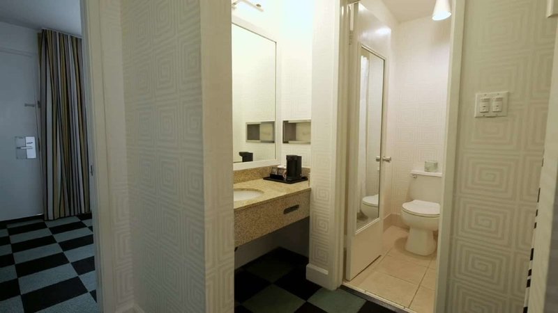 Americania Hotel - 485