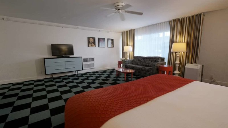 Americania Hotel - 485