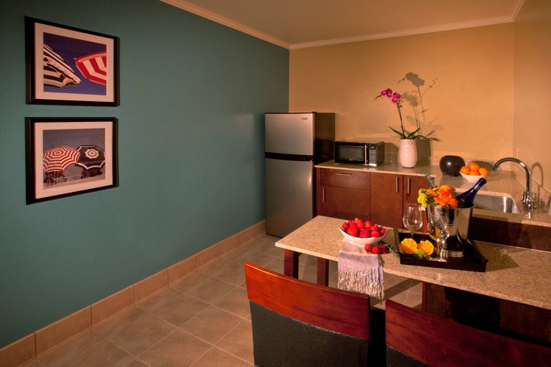 Best Western Plus Beach View Lodge - 490