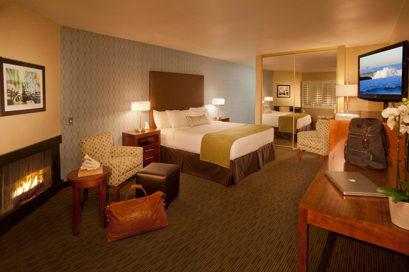 Best Western Plus Beach View Lodge - 490