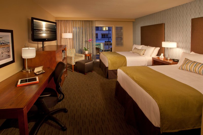 Best Western Plus Beach View Lodge - 490