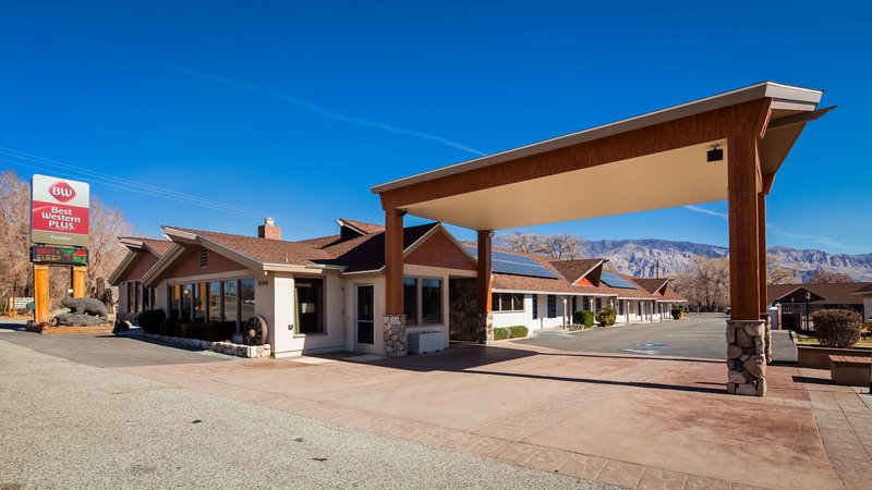 Best Western Plus Frontier Motel - 495