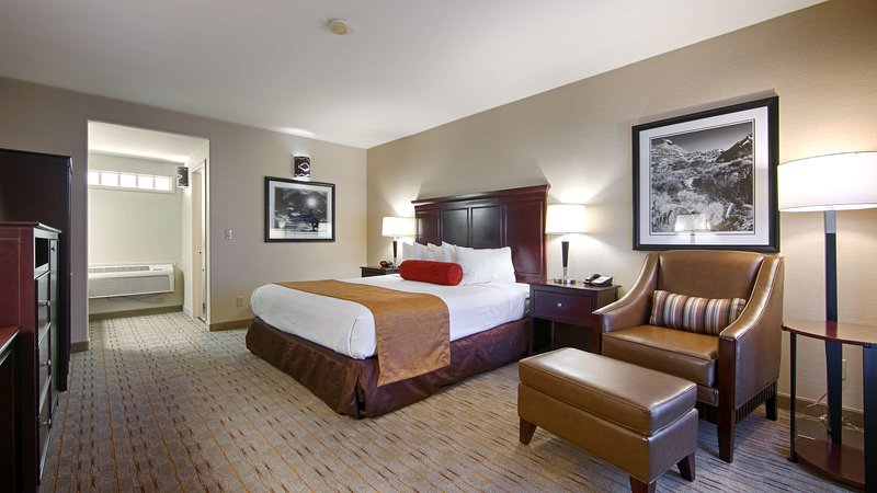 Best Western Plus Frontier Motel - 495