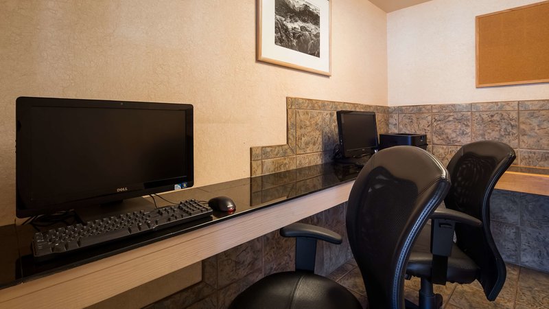 Best Western Plus Frontier Motel - 495