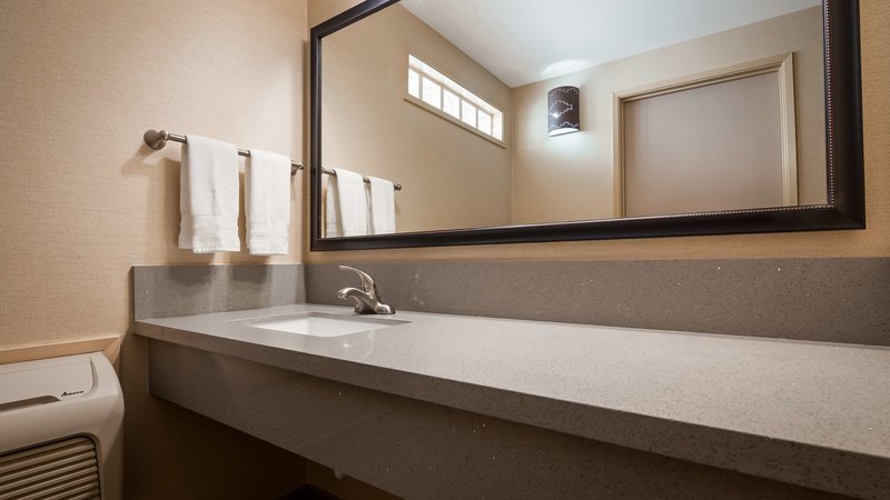 Best Western Plus Frontier Motel - 495