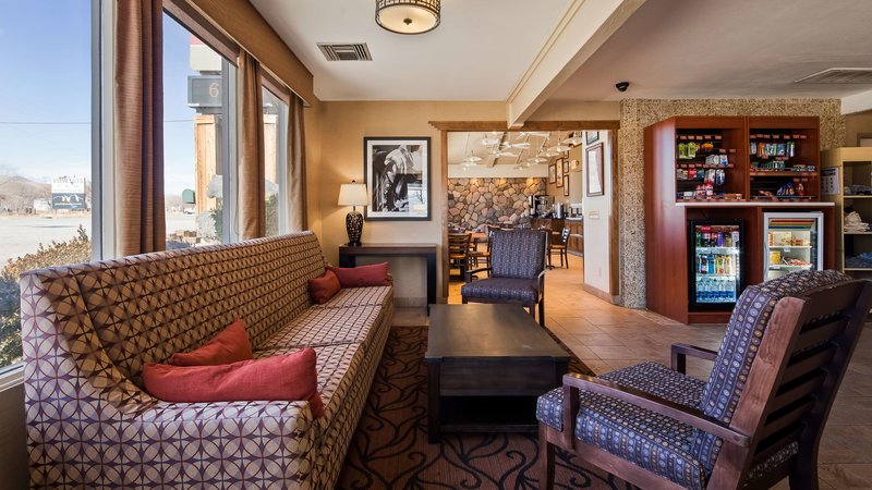 Best Western Plus Frontier Motel - 495