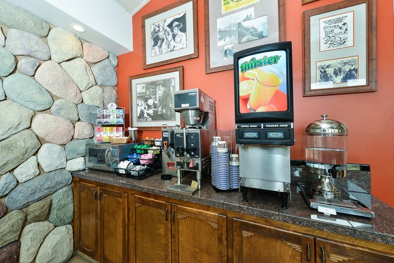 Best Western Plus Frontier Motel - 495
