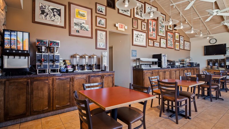 Best Western Plus Frontier Motel - 495