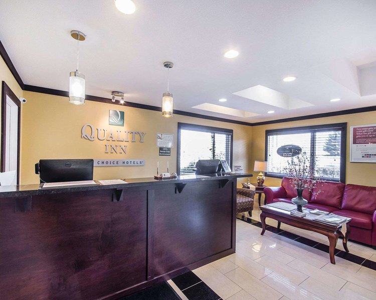 Quality Inn Merritt - 496