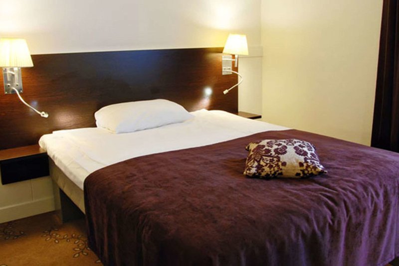 Quality Hotel Entry - 838