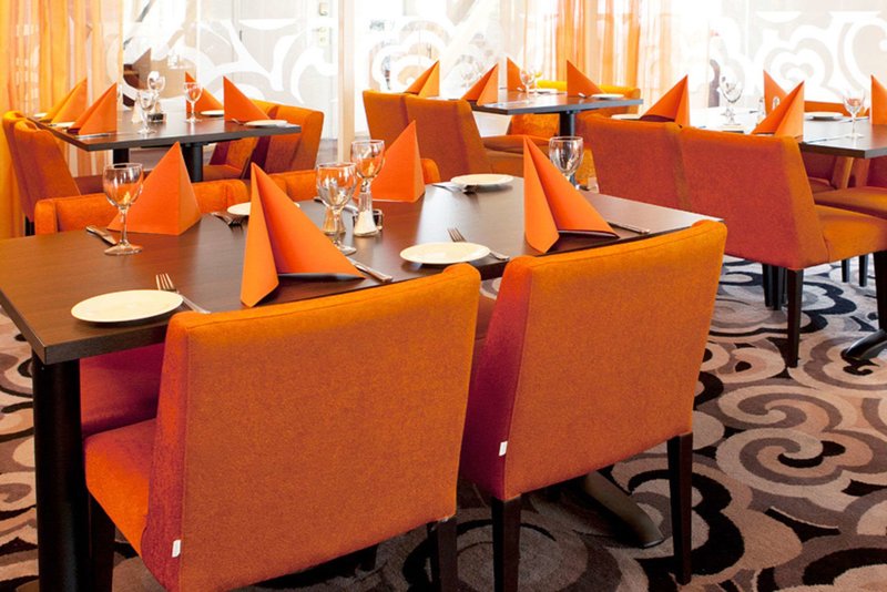 Quality Hotel Entry - 838