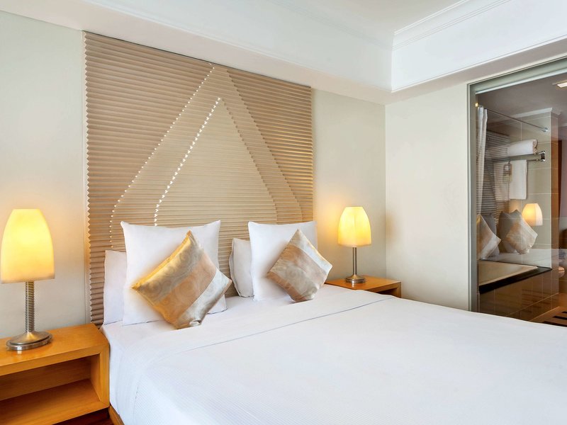 Novotel Semarang - 846