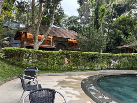 Cardoman County Hotel - 1421